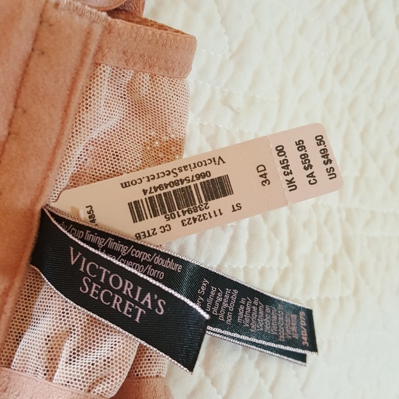 Very Sexy Unlined Plunge Bra by VS - Picture 3 of 3